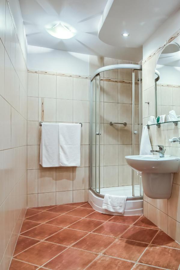 Hotel Konin Konin  Eksteriør billede