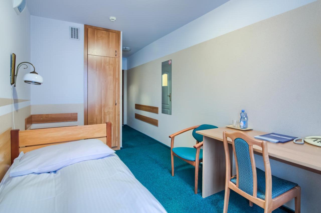 Hotel Konin Konin  Eksteriør billede