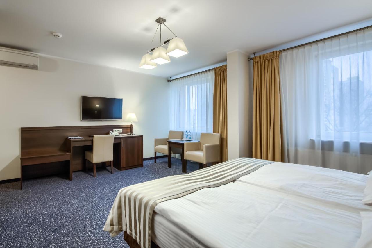 Hotel Konin Konin  Eksteriør billede
