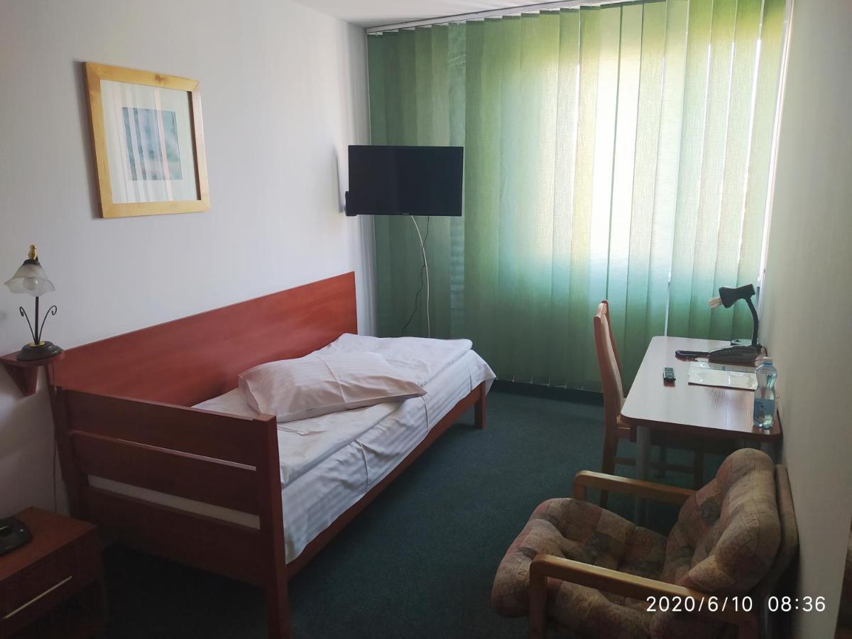 Hotel Konin Konin  Eksteriør billede